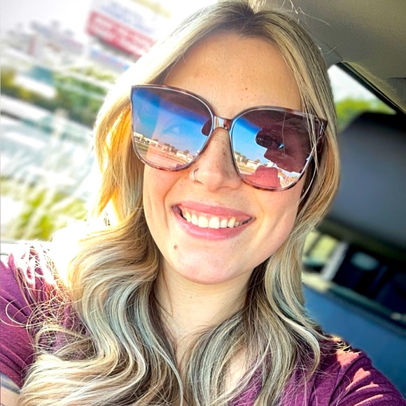 Meet your Posher, Reena - Picture 1 of 1